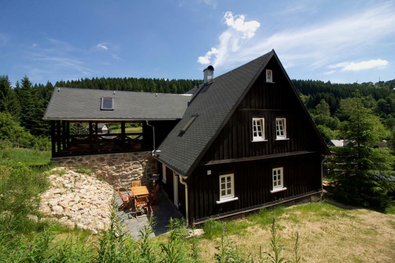 Ferienhaus Anno Dazumal, wie zu Opa`s Zeiten Klingenthal Exterior foto